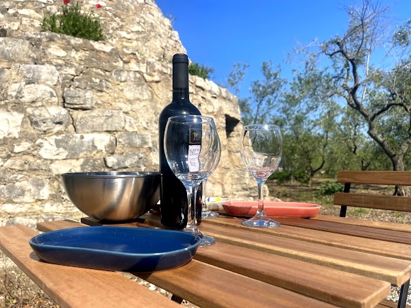 The table beside the Trullo